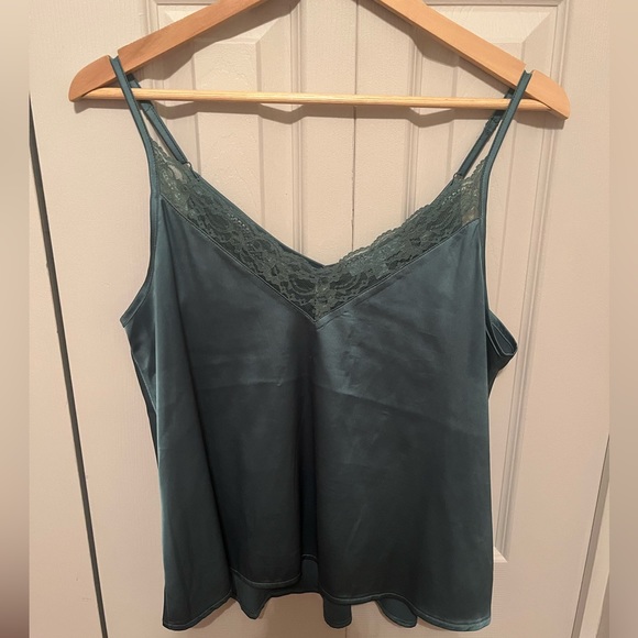 She and sky silky tank top with lace detail - Picture 2 of 2